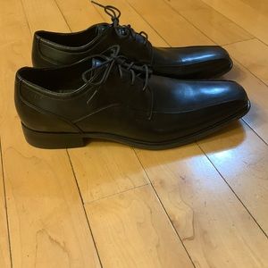 Mens Kenneth Cole Meet N Greet Dress Shoes Size 9.5. Brand new with box.